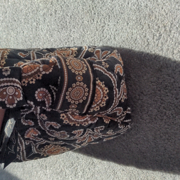 Vera Bradley Caffe Latte Maggie - Picture 6 of 7